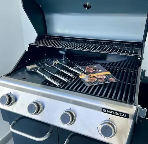 Jan With Heated Pool Villa