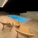Jan With Heated Pool Vila