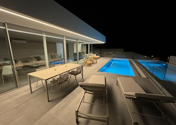 Jan With Heated Pool Costa Adeje (Tenerife)