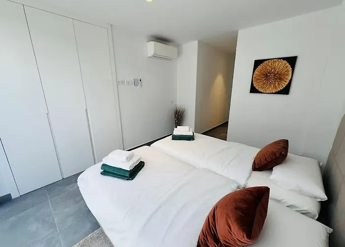 Jan With Heated Pool 别墅 *